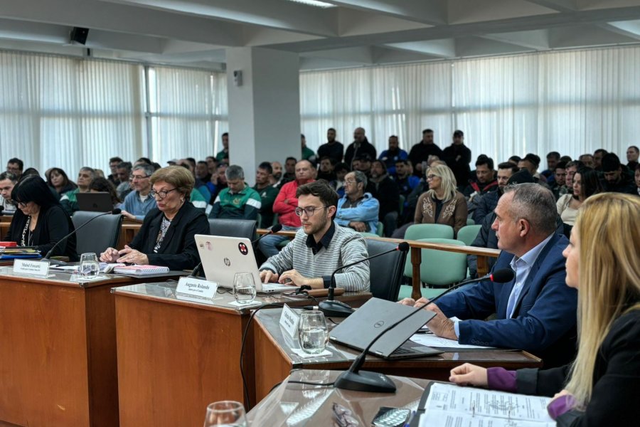 El Municipio da la espalda a la gente con el tercer aumento de los tributos