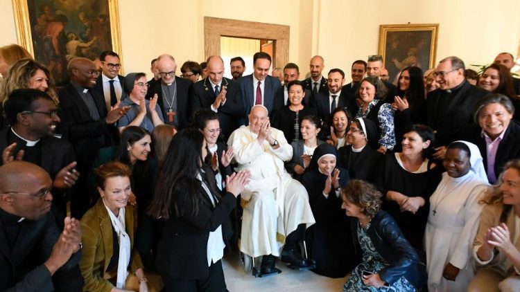 El Papa a los movimientos populares: ¡ninguna persona sin esperanza!