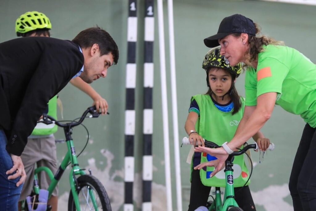 Rafaela es la primera ciudad en Argentina en lanzar «Biciescuelas»