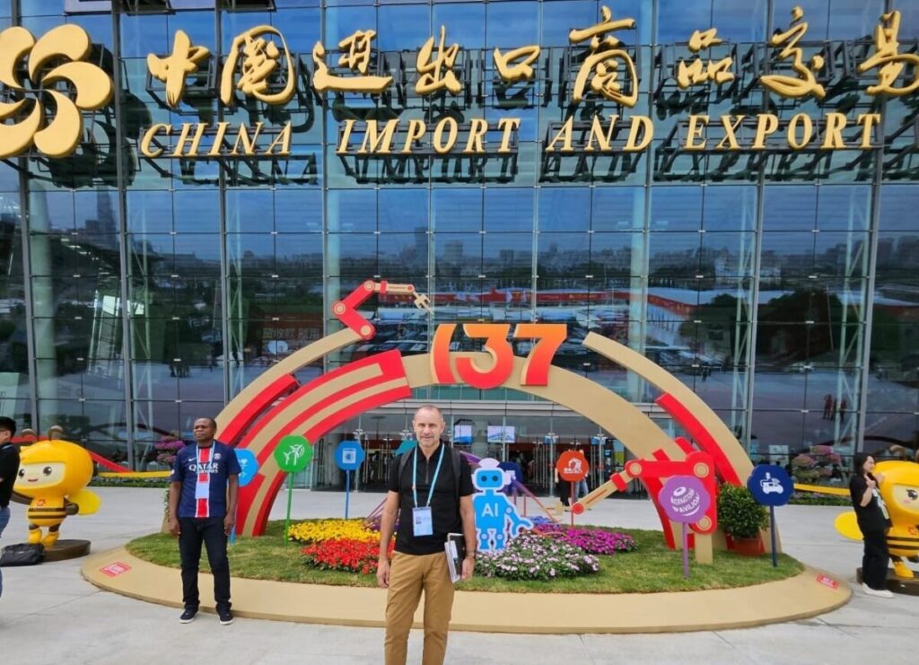 “La feria industrial de Cantón es una de las más importantes de China”