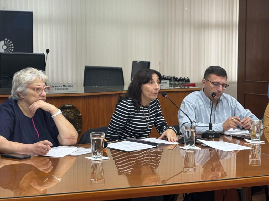 Presentan encuesta sobre consumos problemáticos en el Concejo