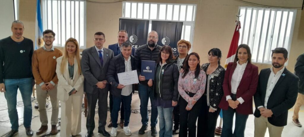 Una emotiva sesión ordinaria en la escuela “25 de Mayo”
