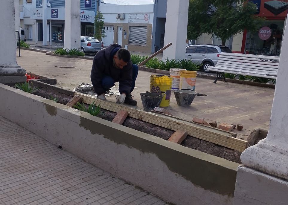 El Municipio pone en valor la pérgola de bulevar Lehmann