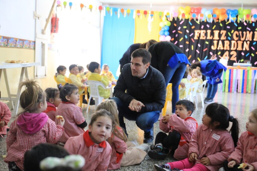 Viotti estuvo en los 42 años del Jardín Municipal: “se nota el amor con el que trabajan”