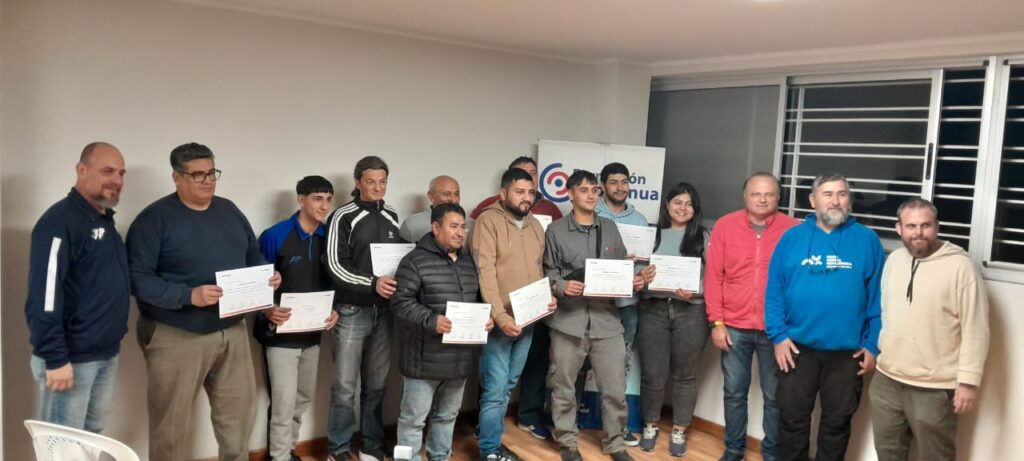 Entregaron certificados de los cursos en la Fundación Capacitar UOM