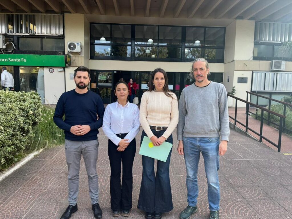 Concejales opositores viajaron a Santa Fe para exigir respuestas sobre la situación educativa en Rafaela