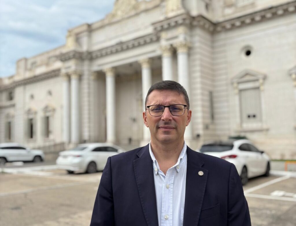 Mársico ingresó iniciativas en la Convencion Reformadora en Santa Fe