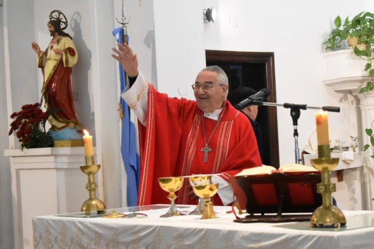 Luis Fernández celebró 50 años de sacerdocio: «Agradecido a Dios por una vida entregada»