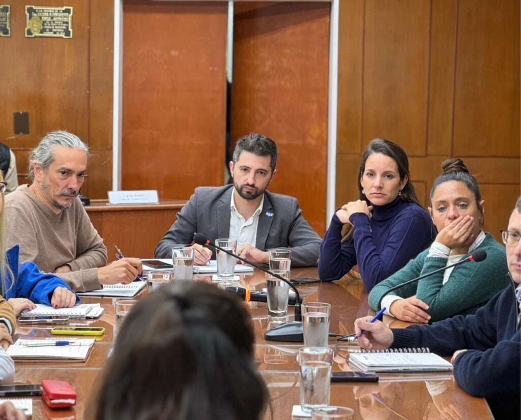 Muchas contradicciones de los funcionarios