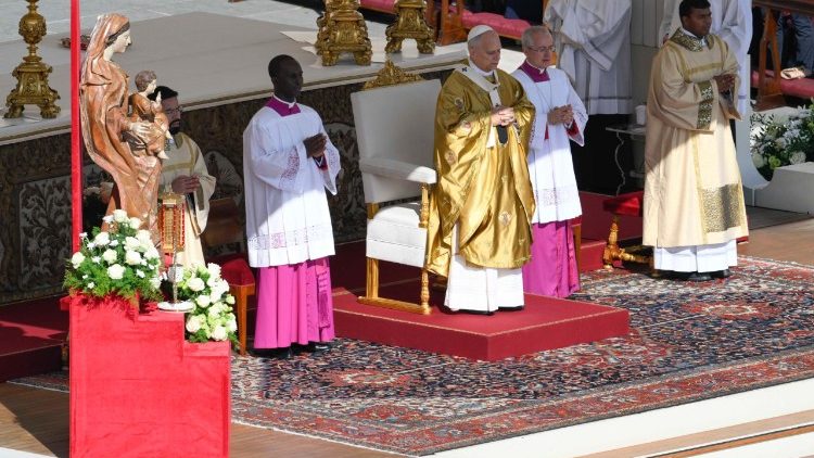 El Papa: Frassati y Acutis son una invitación a no malgastar la vida
