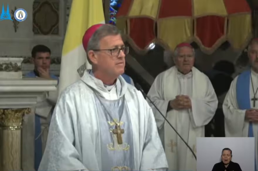 García Cuerva habló de la pobreza, los jubilados y los discapacitados en la misa por la peregrinación a Luján
