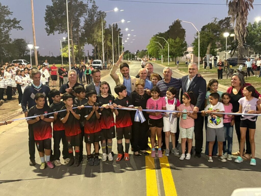 Frontera: inauguraron la pavimentación de avenida Sastre