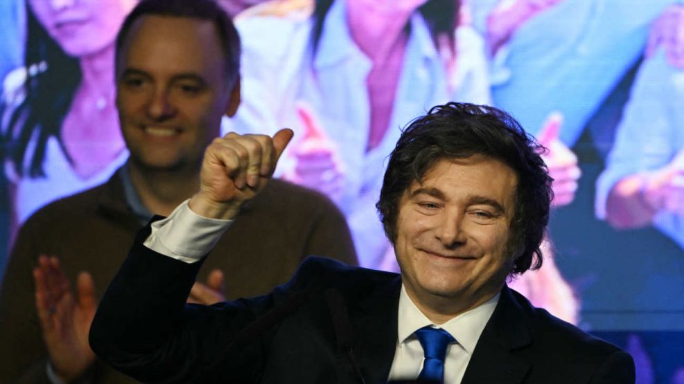 Sorpresivo triunfo electoral del oficialismo en casi todo el país