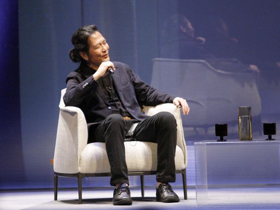 “Necesitamos una nueva forma de vida que nos redima del desenfrenado estancamiento”