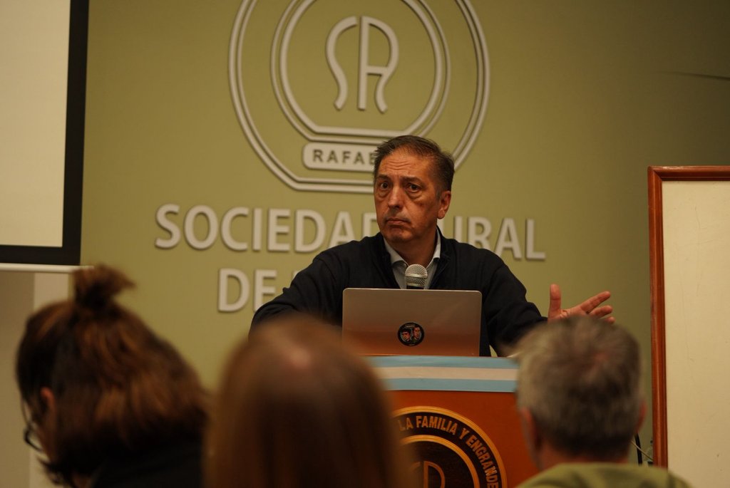 Gustavo “Lacha” Lazzari planteó una transición económica necesaria