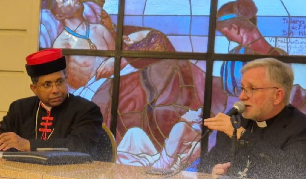 El cardenal Koovakad se reunió con la Comisión de Diálogo Interreligioso en la CEA