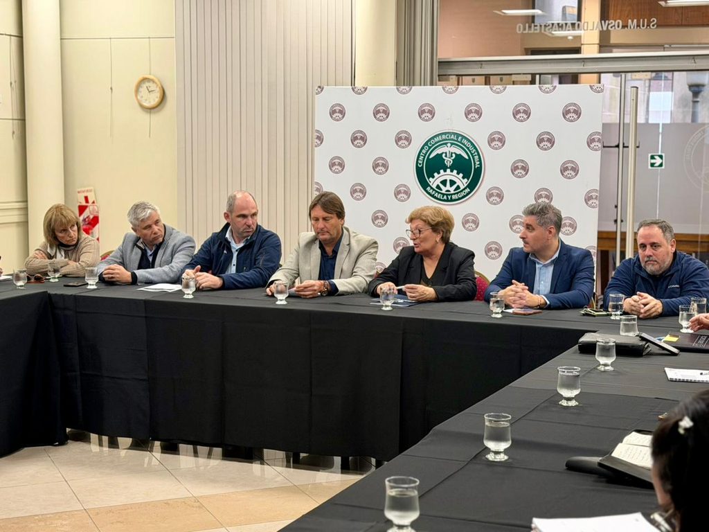 Concejales y representantes del CCIRR abordaron temas vinculados a la actividad comercial