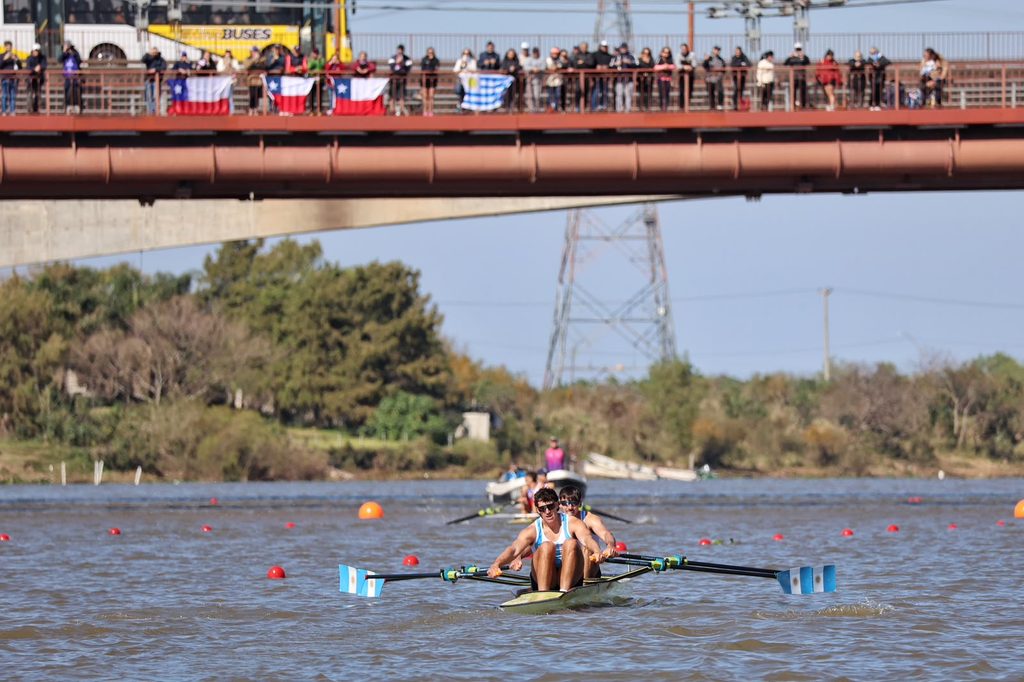 Remo en los Odesur: el uruguayo Felipe Klüver se llevó el oro en la Laguna Setúbal