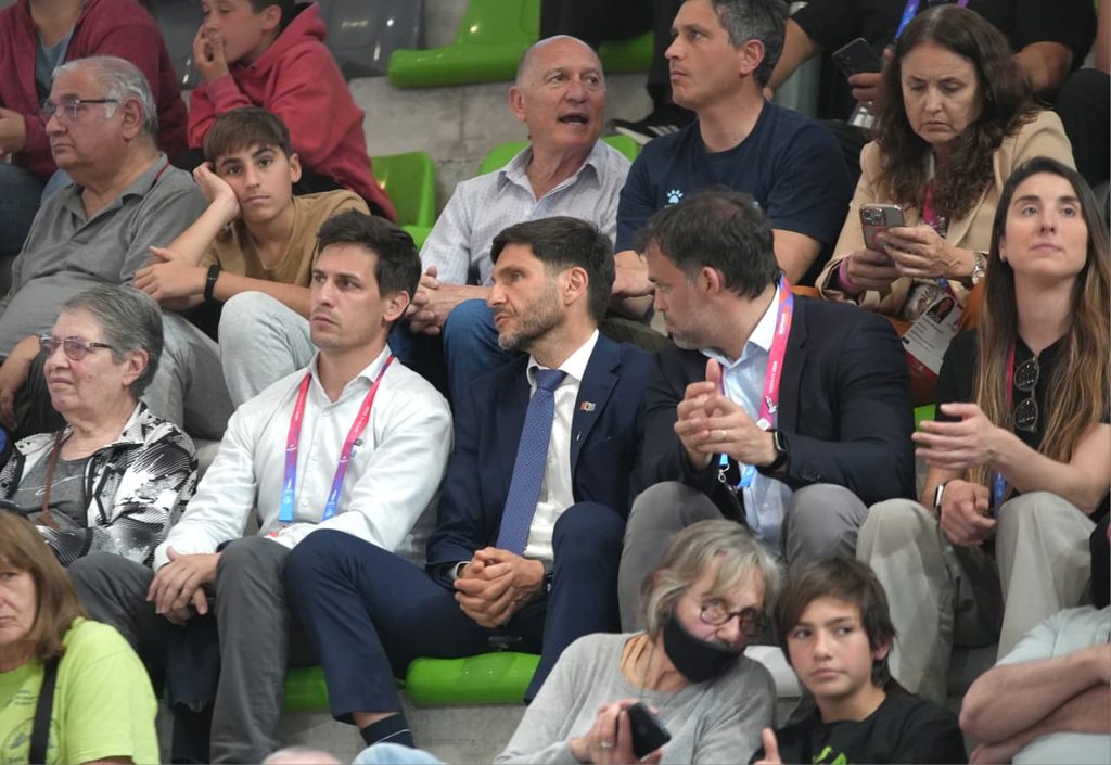 Pullaro y Viotti mostraron el legado de los Juegos Suramericanos con recorrida por la Villa en Rafaela