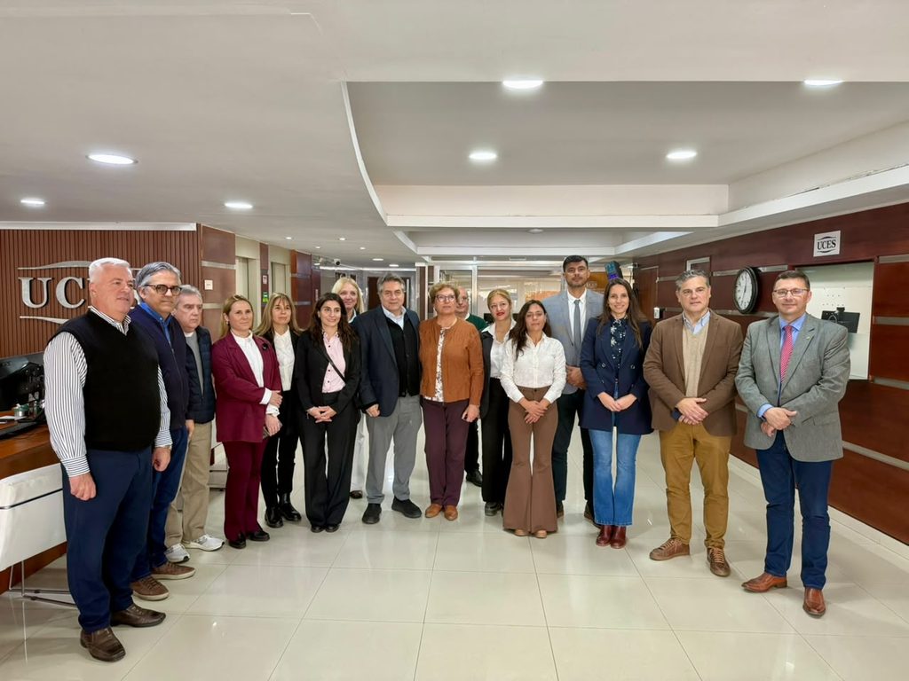 Concejales conocieron la inversión histórica de UCES para la carrera de medicina