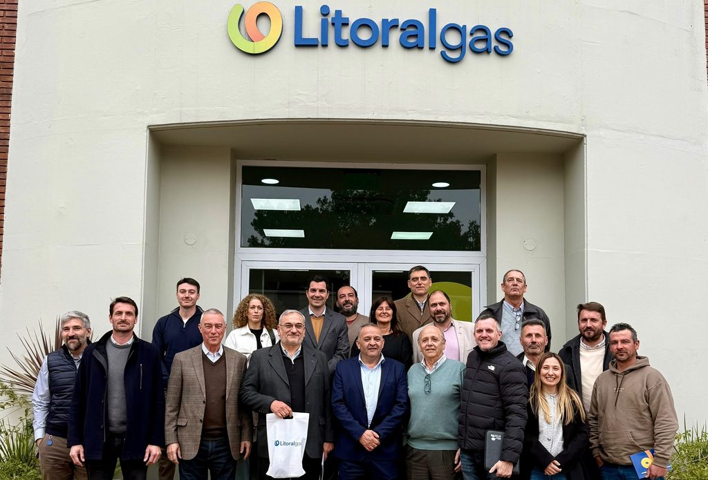 Calvo valora el acuerdo para finalizar el gasoducto y avanzar en la ampliación del servicio en el Departamento