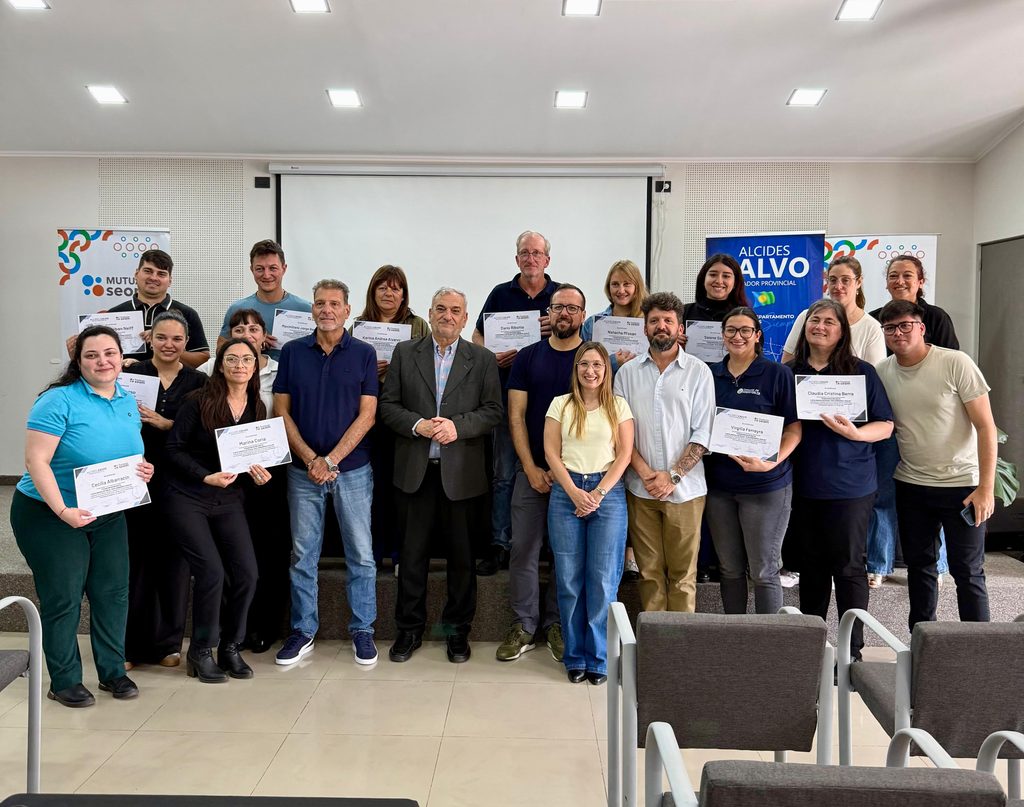 Presentaron proyectos para modernizar la gestión en comunas del departamento Castellanos