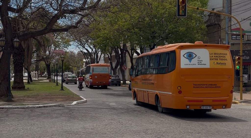 Transporte público: “la única salida del Municipio parece ser reducir el servicio hasta que desaparezca”